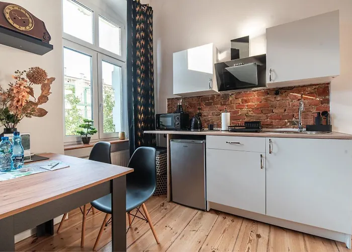 Apartly - Z Dusza Kamienicy 슈체친